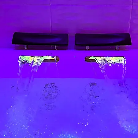 Appart&spa Republique 3* Dijon